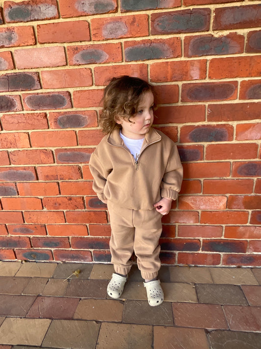Red dust tracksuit set